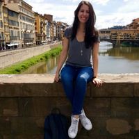 Daniela Herrera的照片