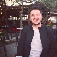 Hüsnü Cesur的照片