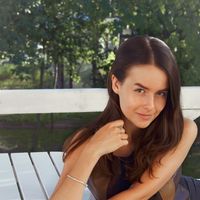 Polina Bashlikova的照片