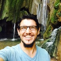 Mesut Şahin的照片