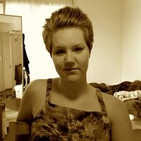 Ellen Harryzon's Photo