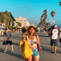 Khun Melanie's Photo