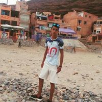 younes Boukaddous的照片