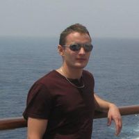 Bartłomiej Strach的照片