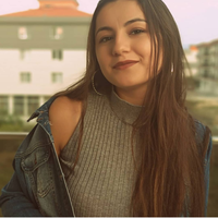 emine vicdan的照片