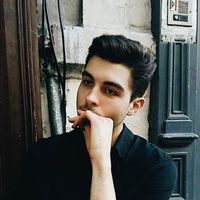 Alexandre Delcourt的照片