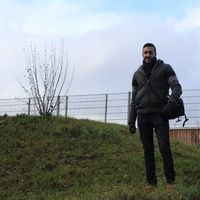 Adham Khater的照片