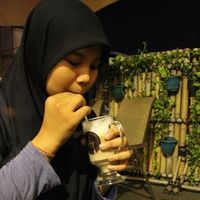 Anies Adhanasih的照片