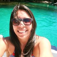 Thatyana Simões's Photo