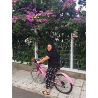 Büşra Kar的照片