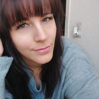 Jasmin Ahrent's Photo