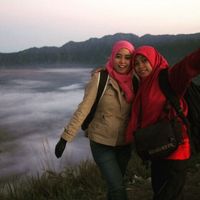 azmi sadida moeniri's Photo