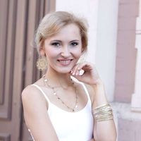 Olena Davydenko's Photo