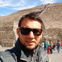 LUIS  SEGURA的照片