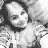 Charlotte Bromund's Photo