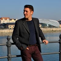 Gábor Hajnal的照片