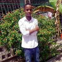 Estarban Mremi's Photo