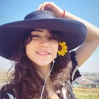 Sarah  Habli的照片