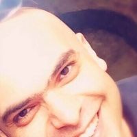 Vargha Roohani's Photo