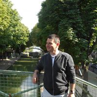 Fotos de Raffi  Gostanian