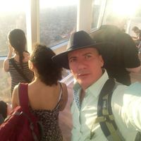 Dimas Rojas的照片