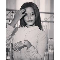 Le foto di Isimbi Jessi