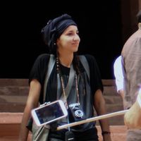 Ana Klemenčič的照片