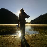 Dini Aprilita's Photo