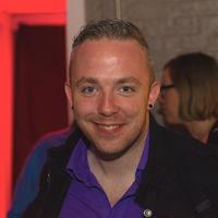 John Sweeney的照片