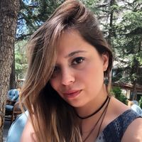 Selen Okuducu的照片