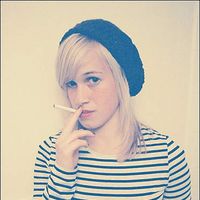 Emily Holmes的照片