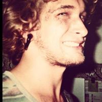 Marcus Burke的照片