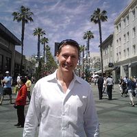 MICHAEL THIBODEAU的照片