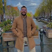 Loai Alzoubi的照片