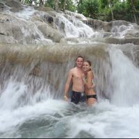 Chris  Holloway的照片