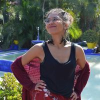 Julia De Simoni的照片