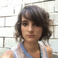 Emma Perrin的照片