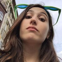 Begüm Topaloğlu's Photo