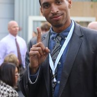 Israel Wilson的照片