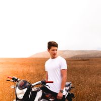 felipe velez's Photo