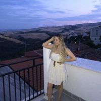 Ellie Hogarty的照片