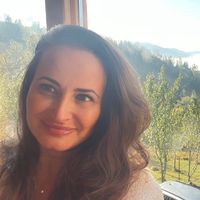 Mirela  Slavu's Photo