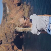 Nuša Škaler的照片