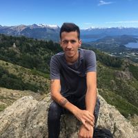 Alexander  Bravo的照片