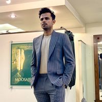 Sanjeev Nanjiani的照片