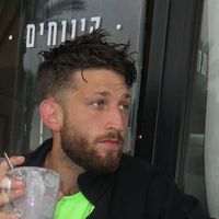 Shay Langliv的照片