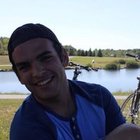 Nicholas Ouellette的照片