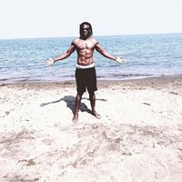 Yisa Valentinoh的照片