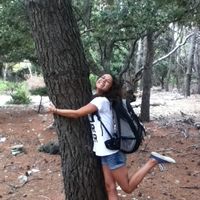 Ana Terbrack's Photo