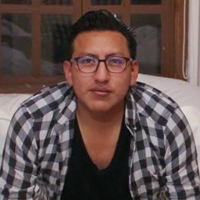 Eduardo Naula的照片